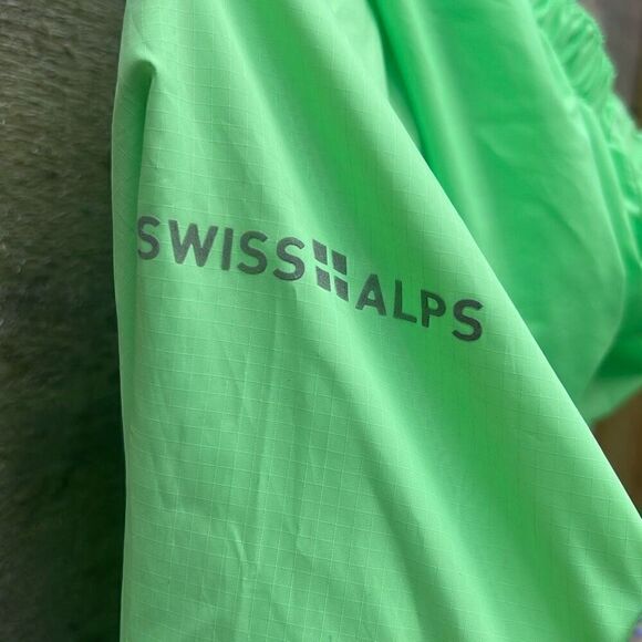 Swiss Alps Women's Green Zip-Up Hooded Windbreaker - Picture 5 of 7
